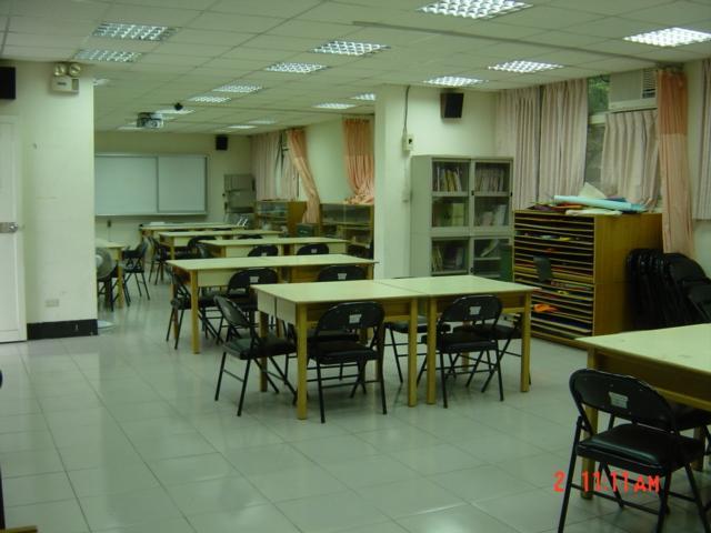 教具製作室(B203)：幼兒各領域教具設計與製作使用空間